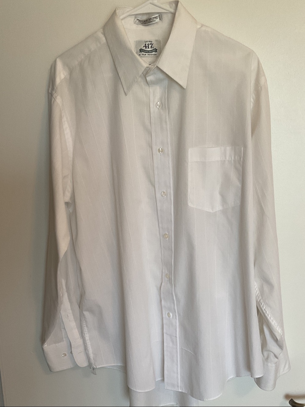 🕊️Van Heusen Men's White Long-Sleeve Dress Shirt with Chest Pocket